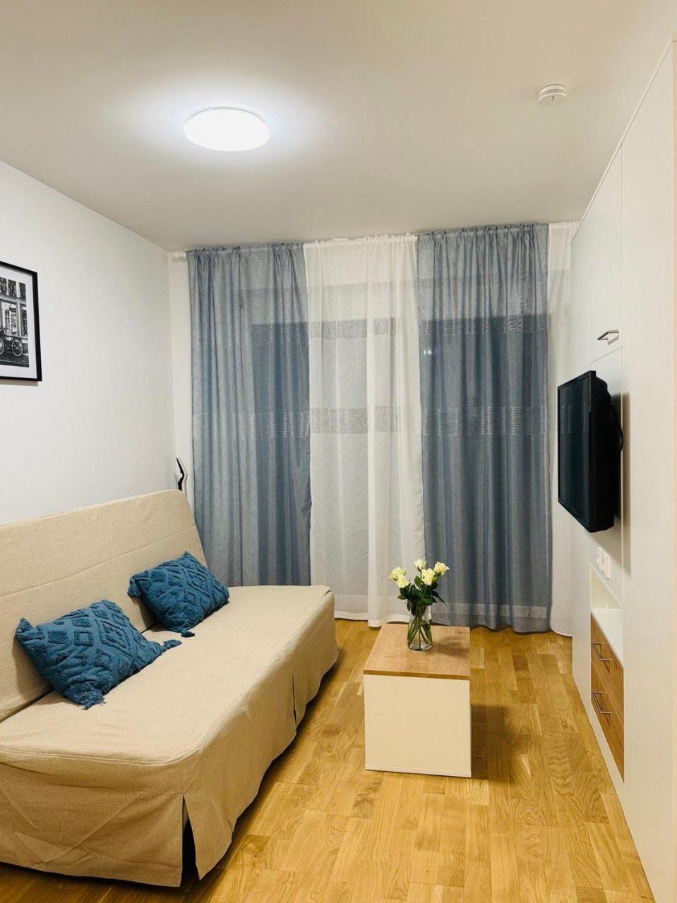 Reload By Bestchoice - Parking - Self Check-In Graz Quarto foto